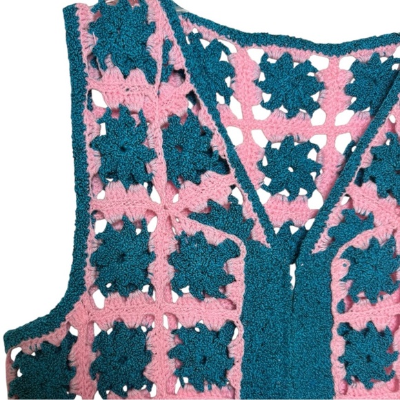 Vintage Handmade Crochet Granny Square Vest Size Med Lg Pink Teal - Picture 3 of 7